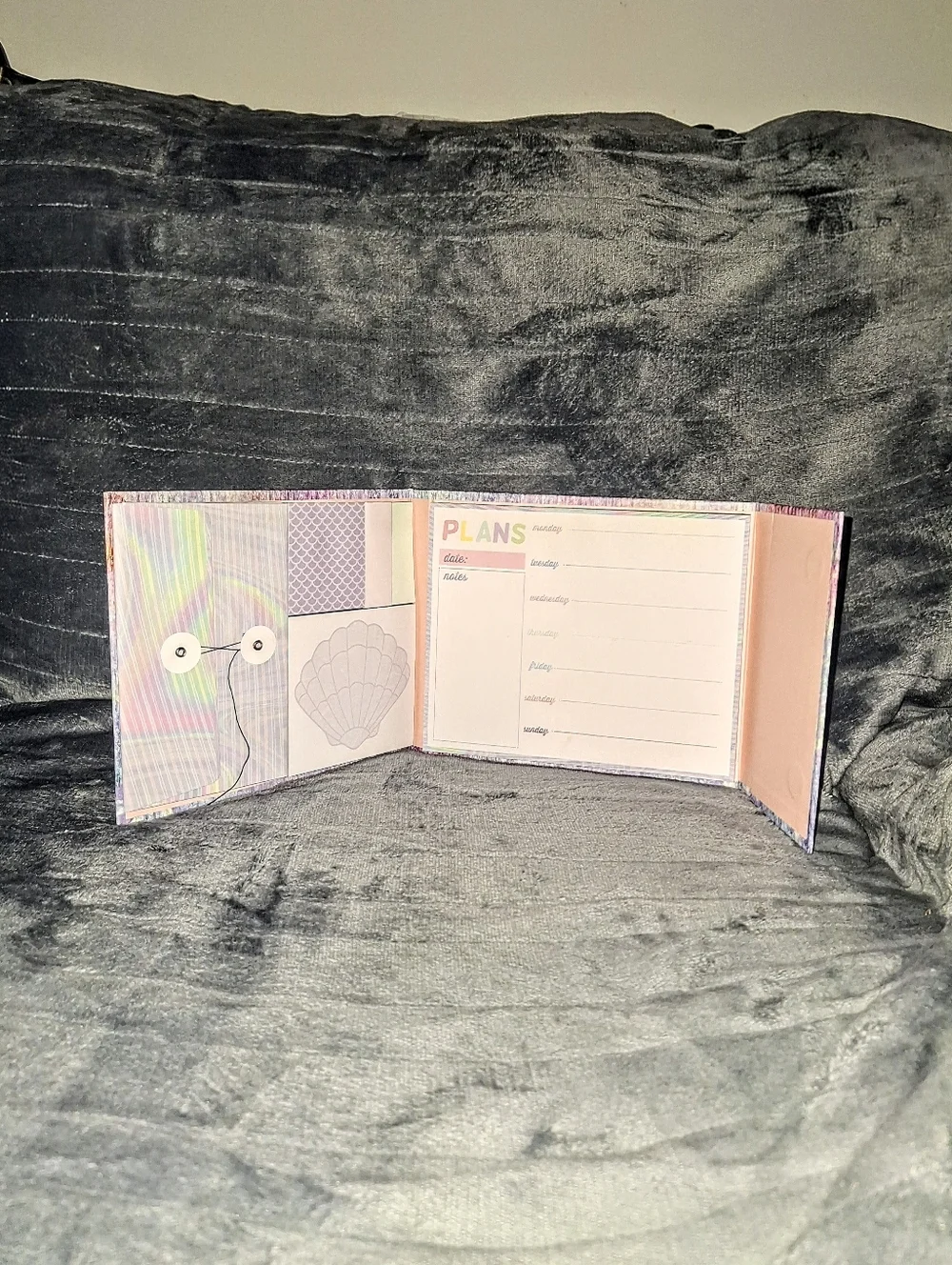4-Pc. Notebook Bundle + Free Gift🎁 - Picture 2 of 11